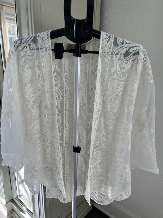 Beyond Vintage Tops - White Lace Open-Front Women's Kimono Blouse